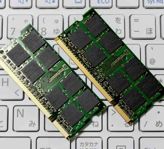 ブロガーが使うべきパソコン…低スペックでも良い【メモリ4Gでも十分】